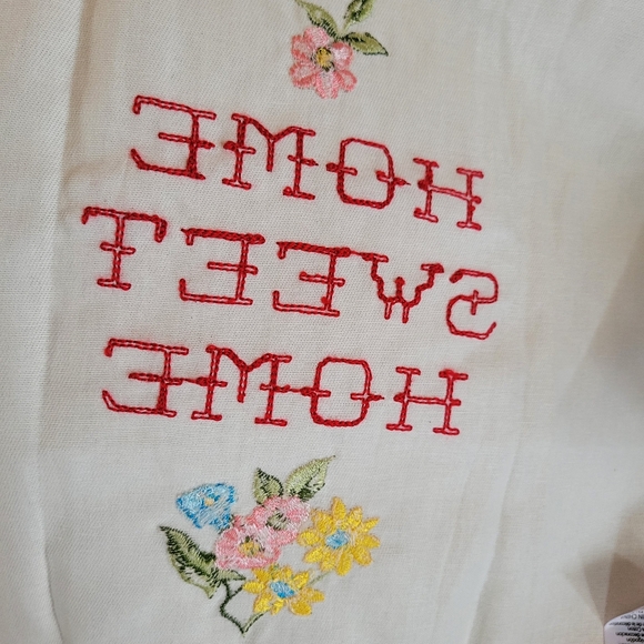 Home Sweet Home  Embroidered Tea Towel ~ Pioneer Woman ~ GUC ~ FINAL PRICE! - Picture 12 of 13